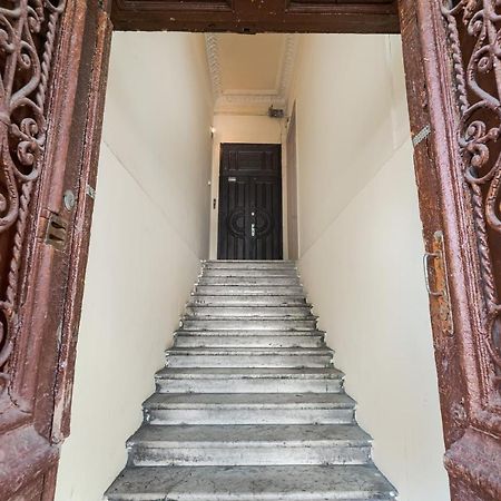 Nice Apartment In The City Center Odessa Exteriör bild